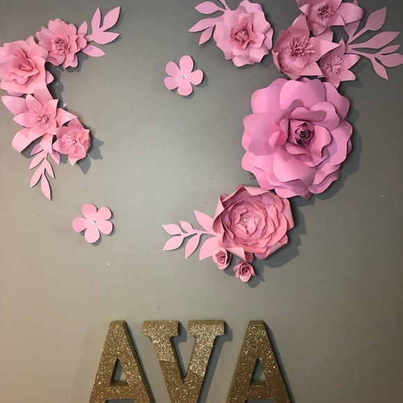 Paper flowers - Picture 2 of 4